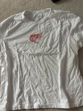 ABERCROMBIE PRAWN BABY TEE IN SIZE SMALL